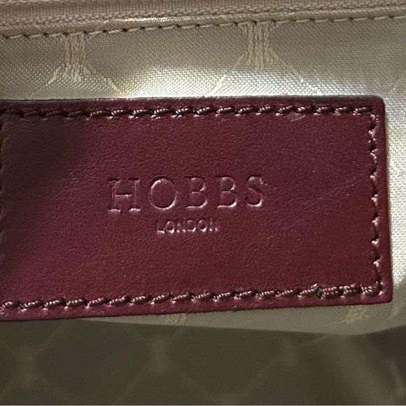Hobbs Structured Burgundy Leather Tote — Classic British Style - Picture 4 of 11